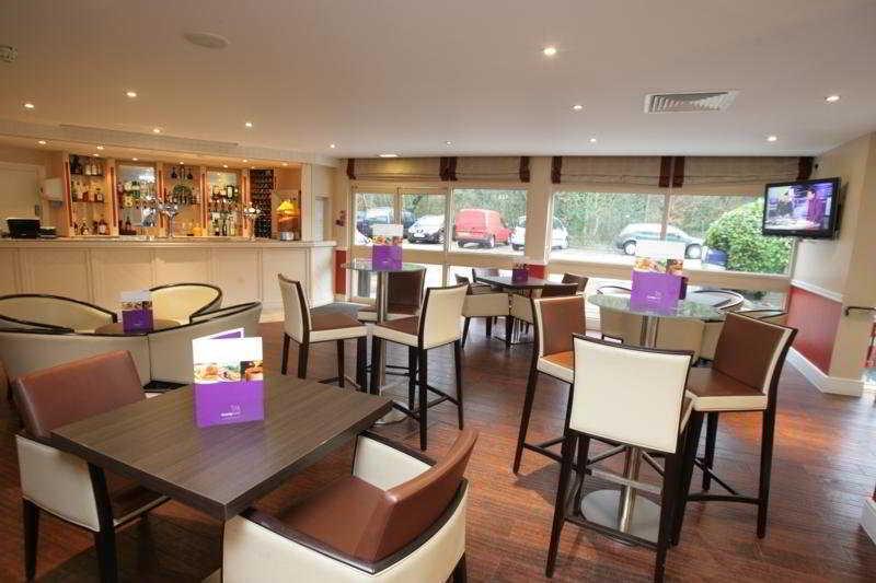 Epping Forest Hotel Woodford Bagian luar foto