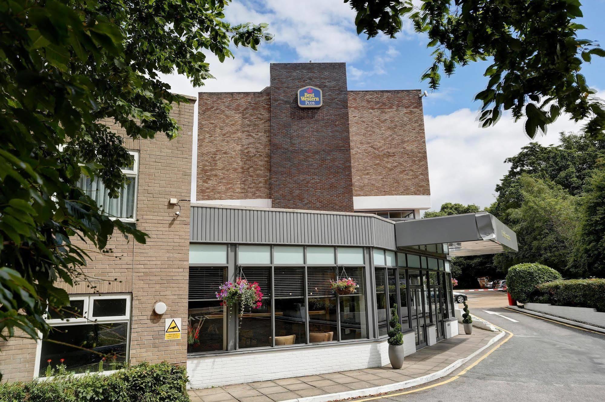 Epping Forest Hotel Woodford Bagian luar foto