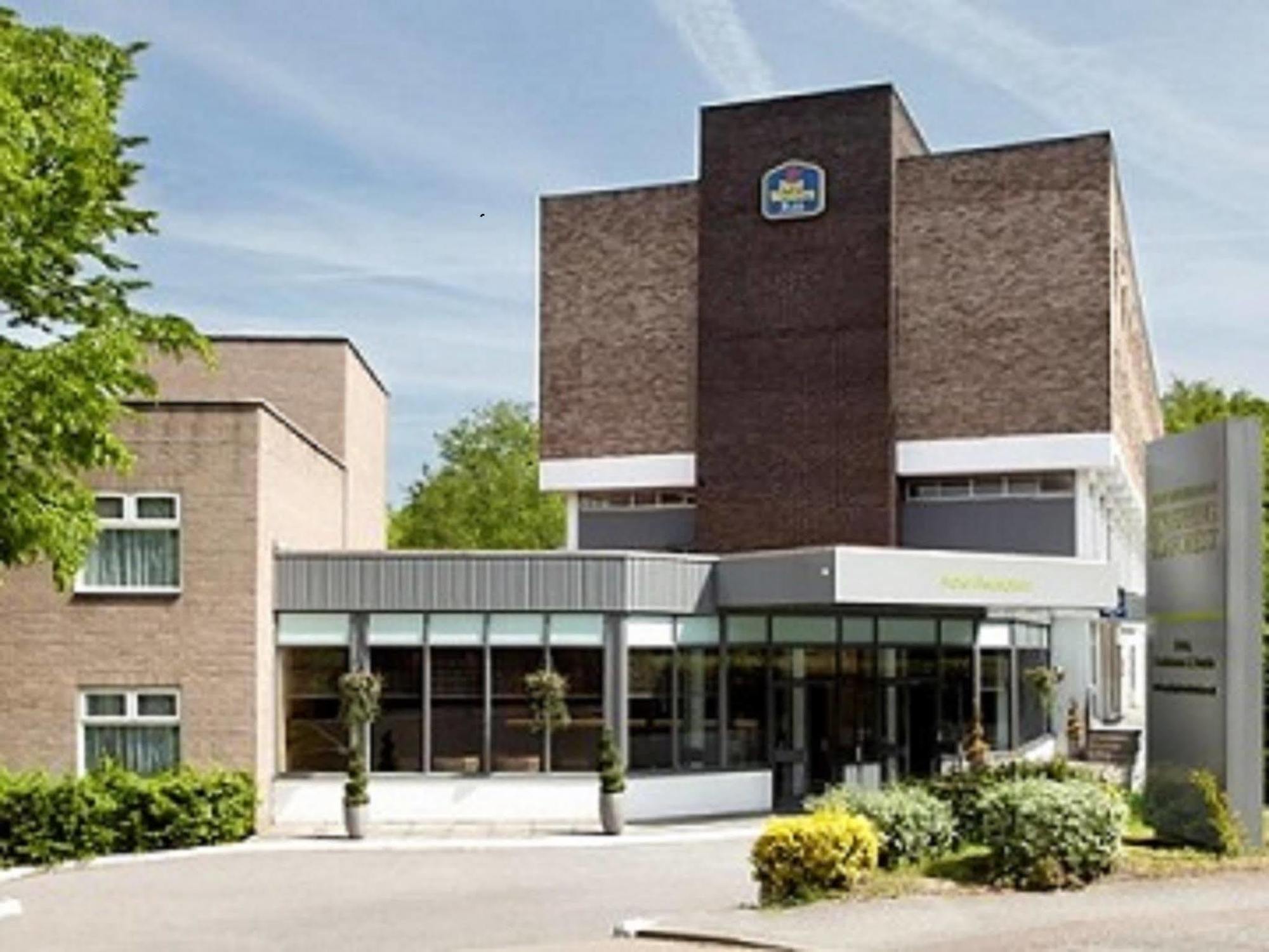 Epping Forest Hotel Woodford Bagian luar foto