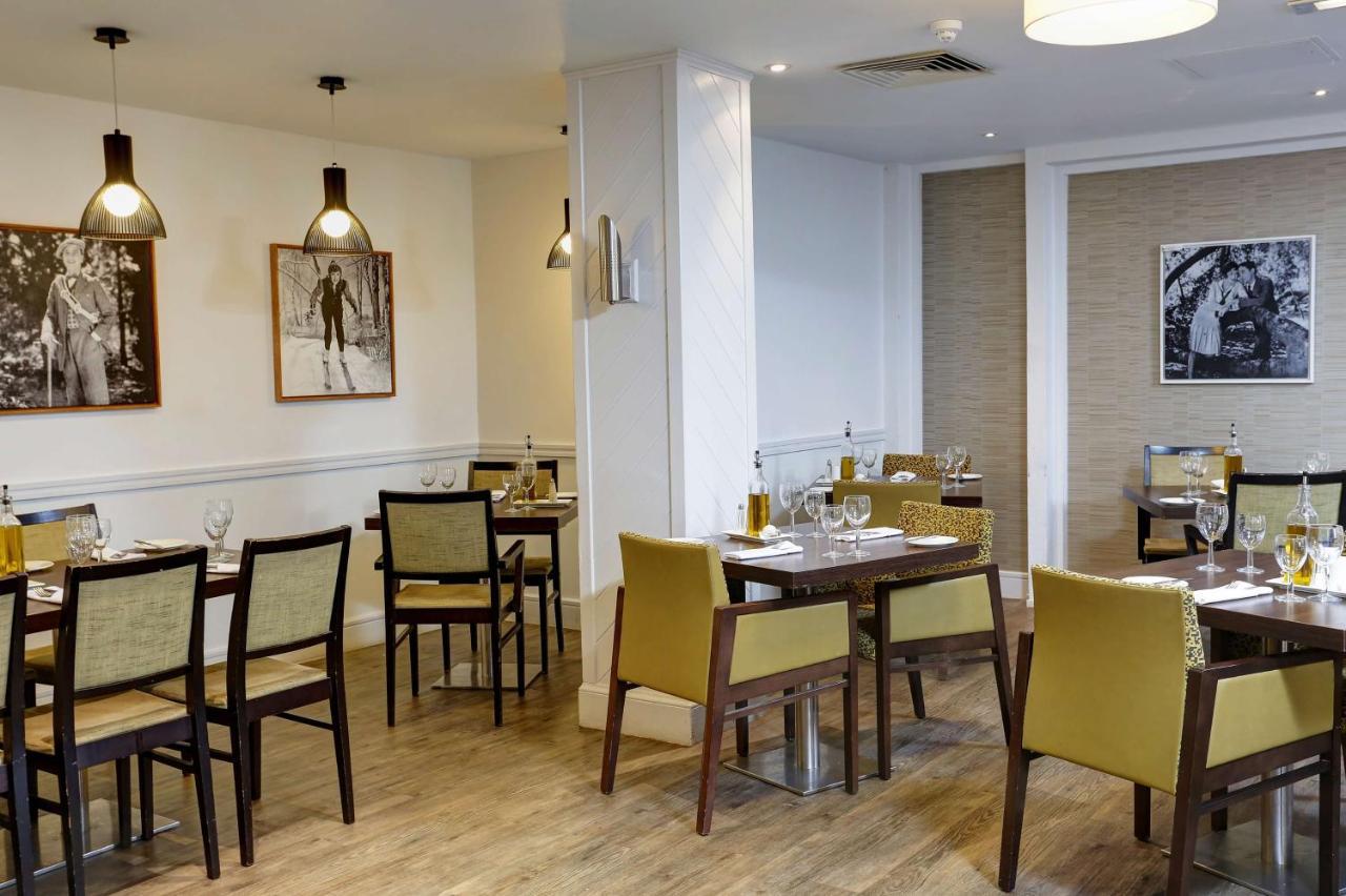 Epping Forest Hotel Woodford Bagian luar foto