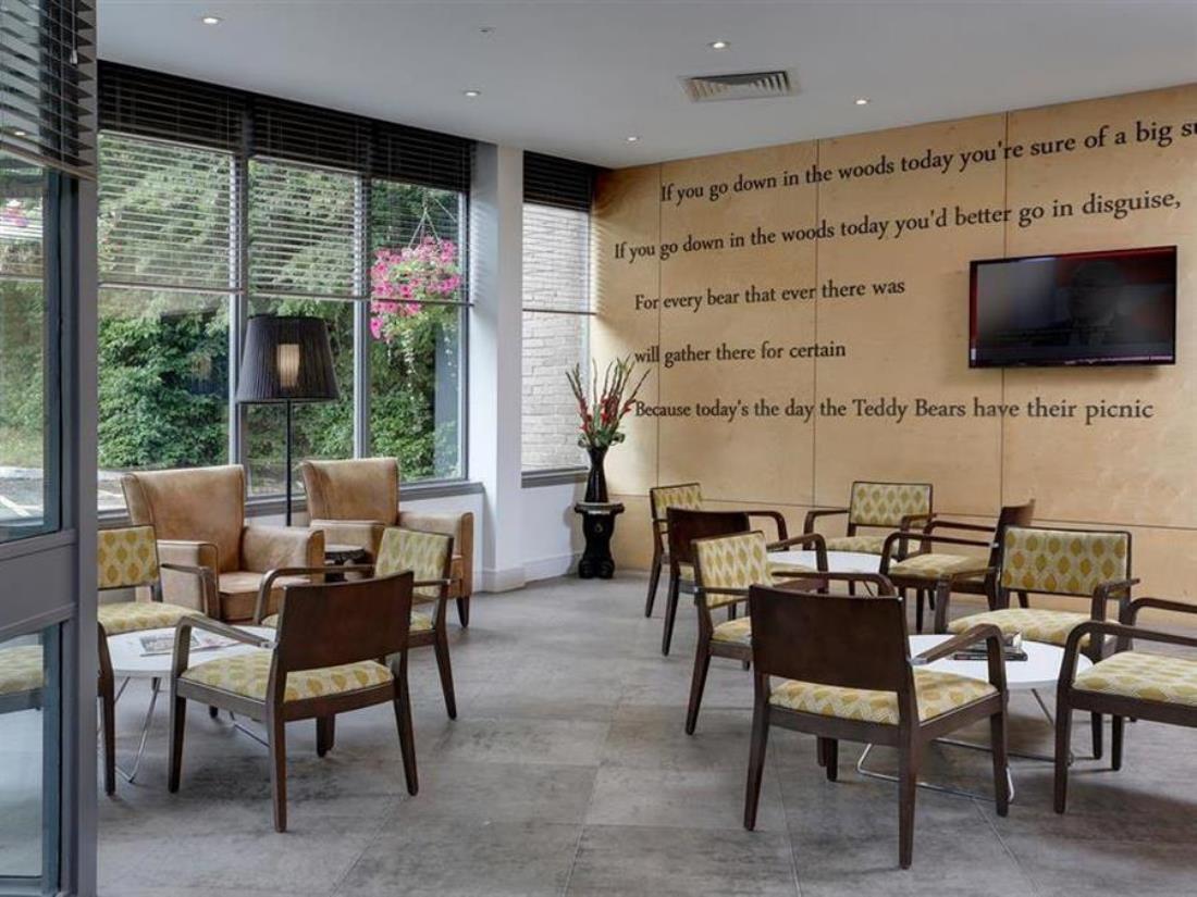 Epping Forest Hotel Woodford Bagian luar foto
