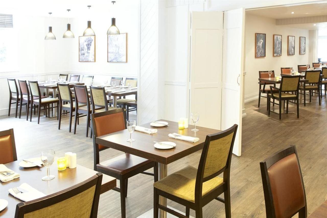 Epping Forest Hotel Woodford Bagian luar foto